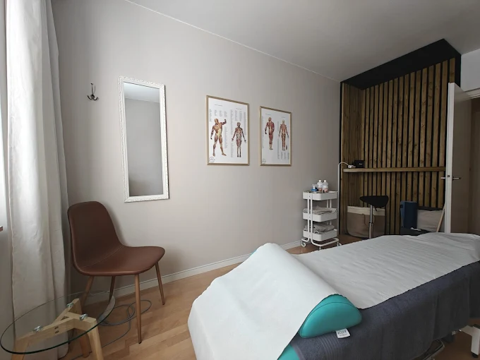 ProHierojat Tampereen toimipisteen hierontahuone.